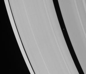 Las divisiones Encke y Keeler de los anillos de Saturno
