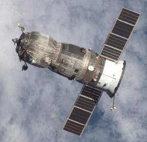 Imagen de la nave Progress 47 (una de las variantes de Roscosmos) abandonando la EEI. Crédito: NASA