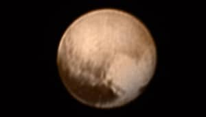 En 5 días, podremos observar esta zona de Plutón con una resolución 500 veces superior.  Crédito: NASA-JHUAPL-SWRI
