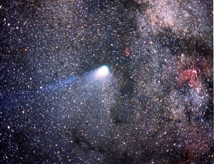 El cometa Halley, observado entre el 8 y 9 de abril de 1986. Crédito: Kuiper Airborne Observatory, C141 aircraft April 8/9, 1986, New Zealand Expedition