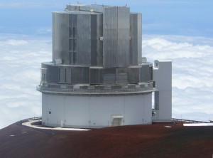 El telescopio Subaru, en Mauna Kea, Hawái (y por extraño que pueda parecer, es del Observatorio Astronómico Nacional de Japón, no de EEUU). Crédito: Denys/Wikimedia Commons