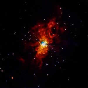 Esta imagen muestra una supernova que tuvo lugar el 21 de enero de 2014, en la galaxia Messier 82. Crédito: NASA/CXC/SAO/R.Margutti et al.