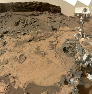 Un selfie del rover Curiosity en Murray Buttes, en el cráter Gale en Marte. Es el lugar en el que se ha detectado la presencia de boro en Marte.