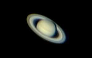 Saturno visto a través de un telescopio amateur. Crédito: Rochus Hess