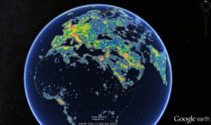 Europa, norte de África y partes de Asia en el Nuevo Atlas Mundial de la iluminación artificial del cielo, tal y como aparece en Google Earth. Crédito: Fabio Falchi