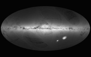 Una imagen con todas las estrellas de nuestra galaxia. Algunas de las zonas oscuras se deben a nubes interestelares, mientras otras (con aspecto circular) son producto del método de escaneado de Gaia e irán desapareciendo con futuras publicaciones. Crédito: ESA