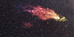 Una imagen en falso color de la Nube de Smith, tomada en 2008 con el telescopio Green Bank. Crédito: NASA