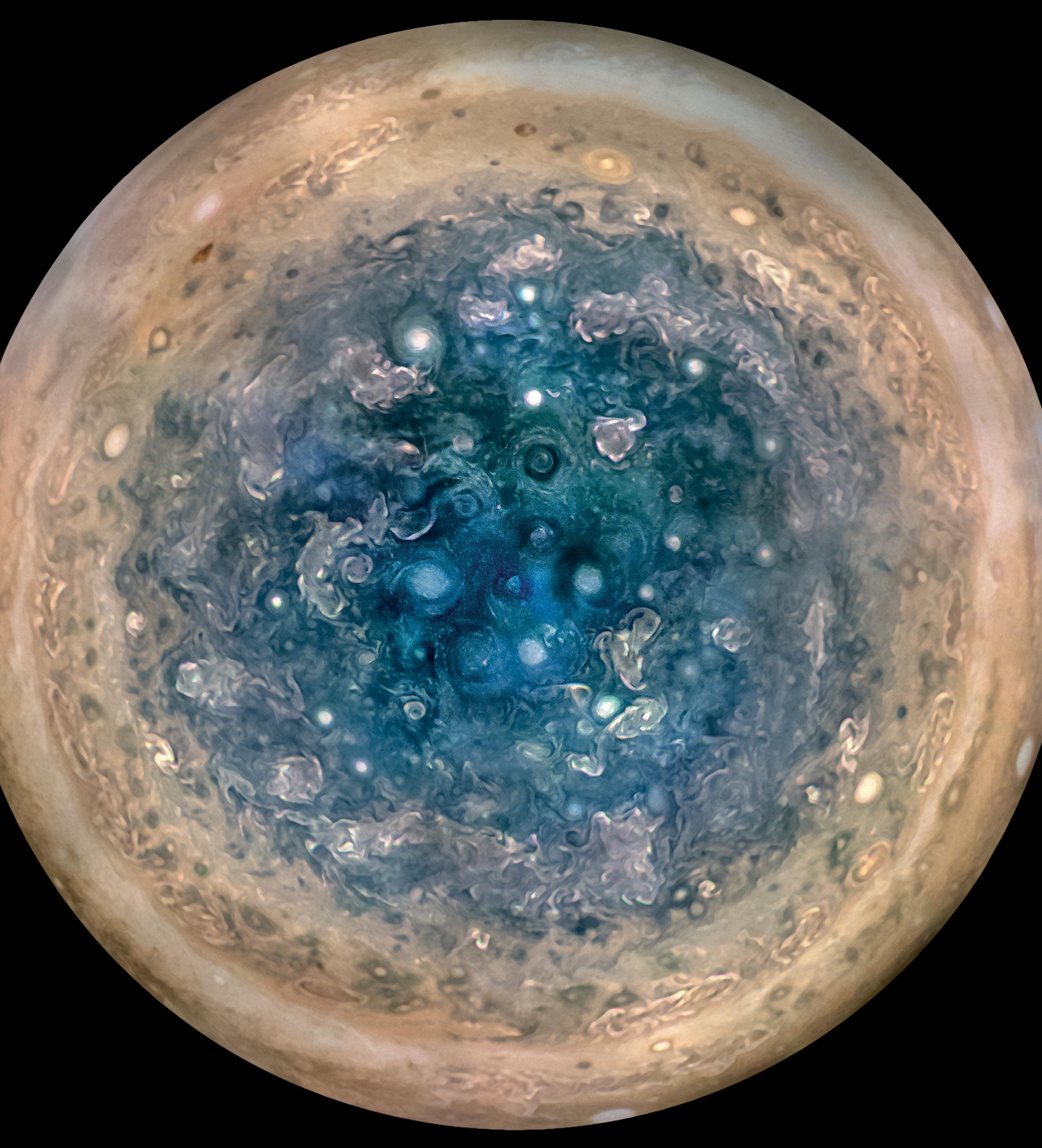 La sonda Juno nos ayuda a descubrir Júpiter