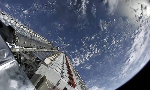 La ESA obligada a esquivar un satélite de SpaceX